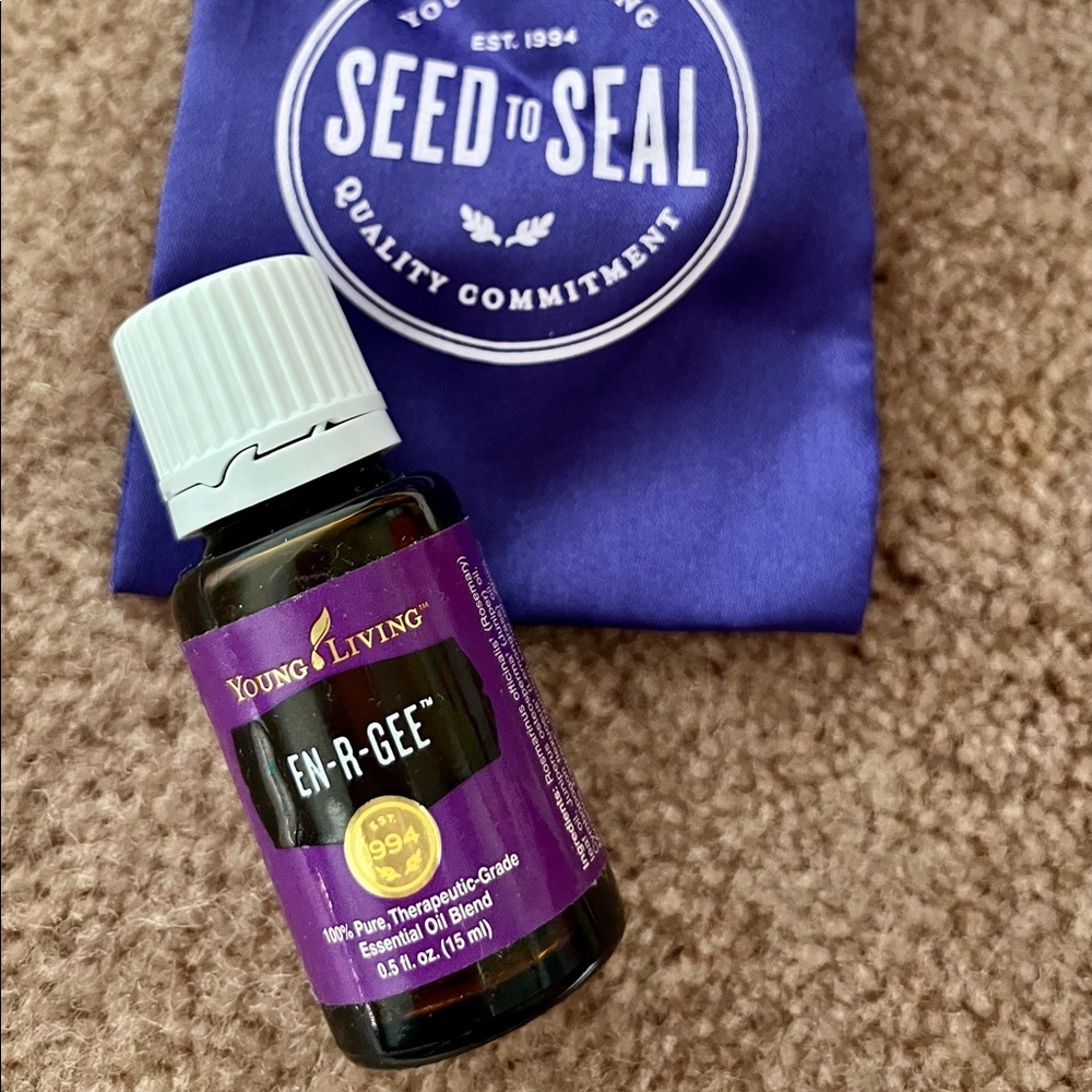 Young Living En-r-gee essential oil-15 ml